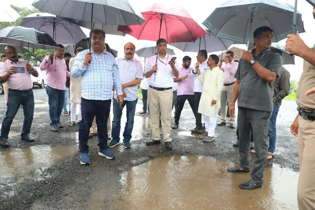 Aajchi Navi Mumbai | गणेशोत्सवापुर्वी एक मार्गिका  खुली करण्यात येईल