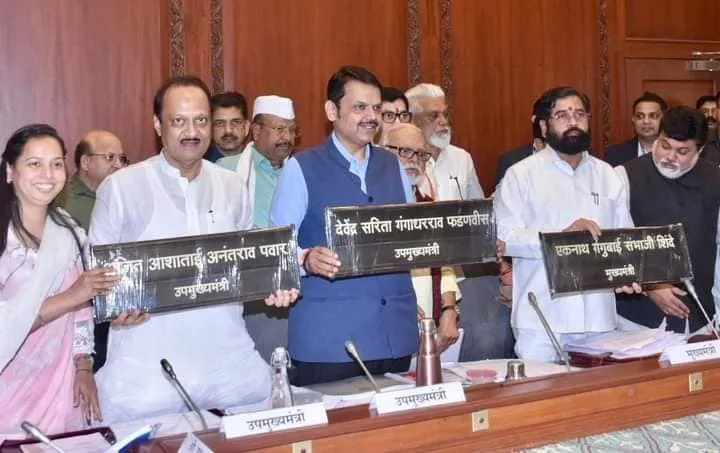 Aajchi Navi Mumbai | नावनोंदणीत वडिलांसोबत आईचे नाव बंधनकारक