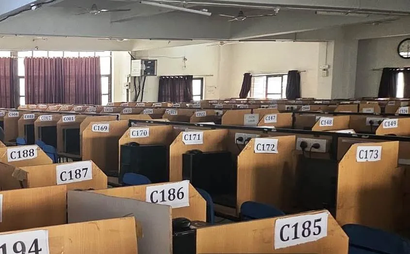 Aajchi Navi Mumbai | सरळसेवा पदभरती परीक्षा सुव्यस्थित संपन्न