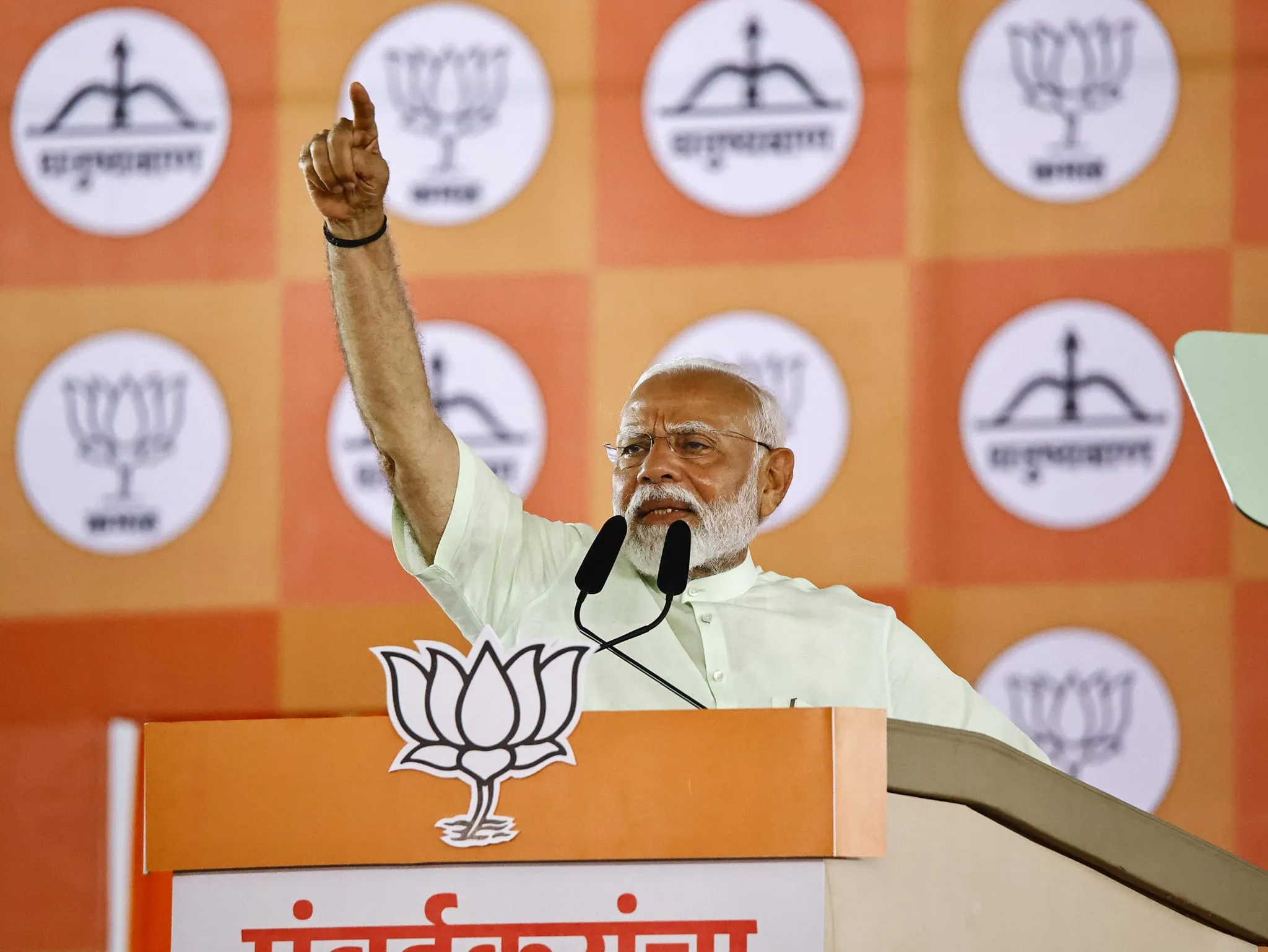 Aajchi Navi Mumbai | ‘ही' नकली शिवसेना म्हणत मोदींची ठाकरेंवर टिका