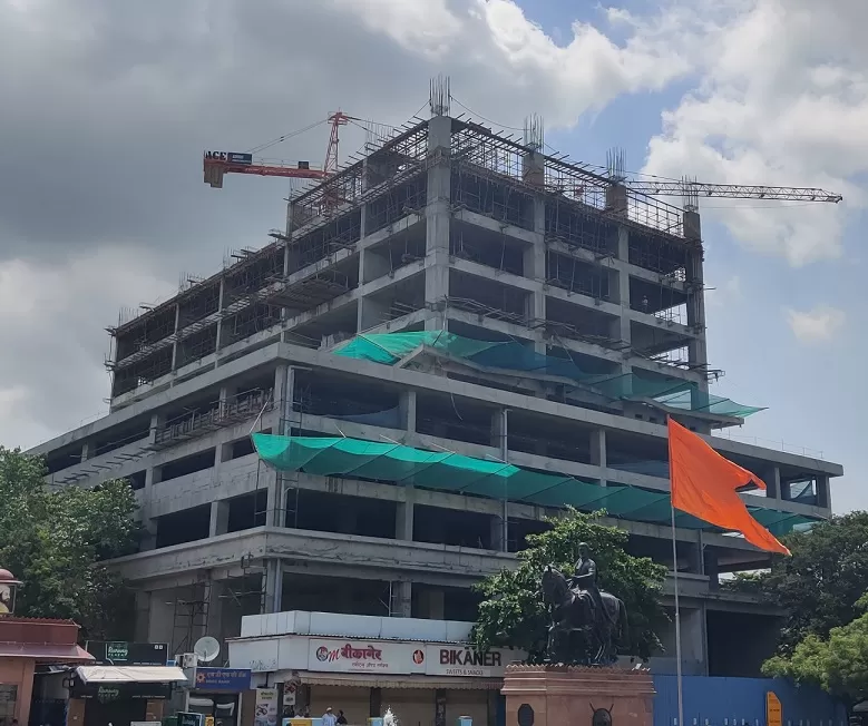 Aajchi Navi Mumbai | पालिका बस टर्मिनलचे बांधकाम अवैध