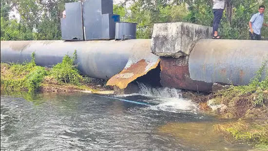 Aajchi Navi Mumbai | ‘प्रतिभा'वान कामामुळे मोरबे जलवाहिनी सदोष