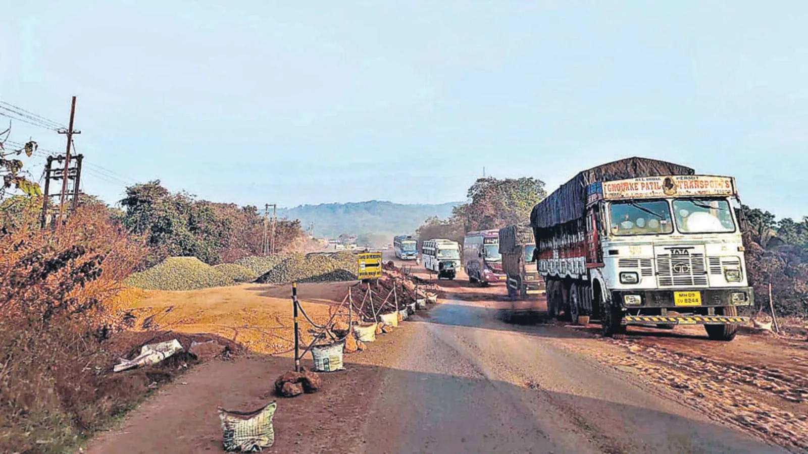 Aajchi Navi Mumbai | रस्त्यांची कामे पावसाळ्यापूर्वीच पूर्ण करावी