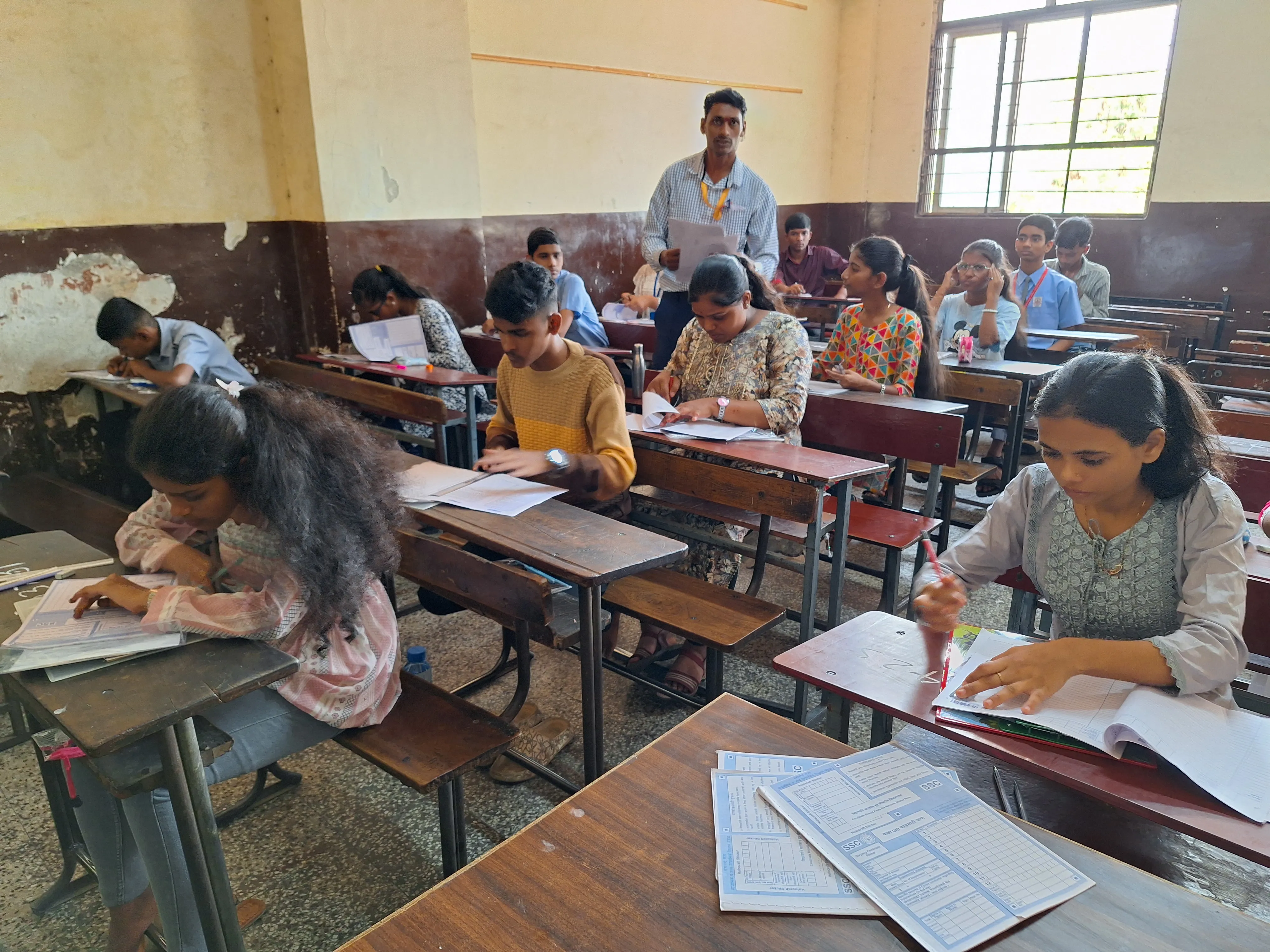 Aajchi Navi Mumbai | 16 लाखाहून अधिक विद्यार्थी परिक्षेला
