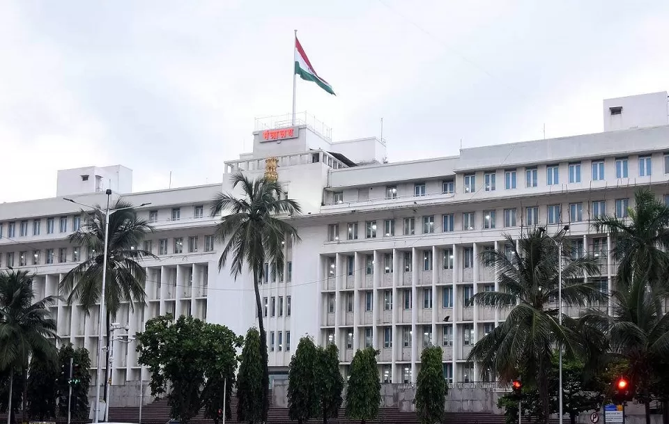 Aajchi Navi Mumbai | विकासकांसह अधिकार्‍यांचे भवितव्य सरकारच्या मुठीत